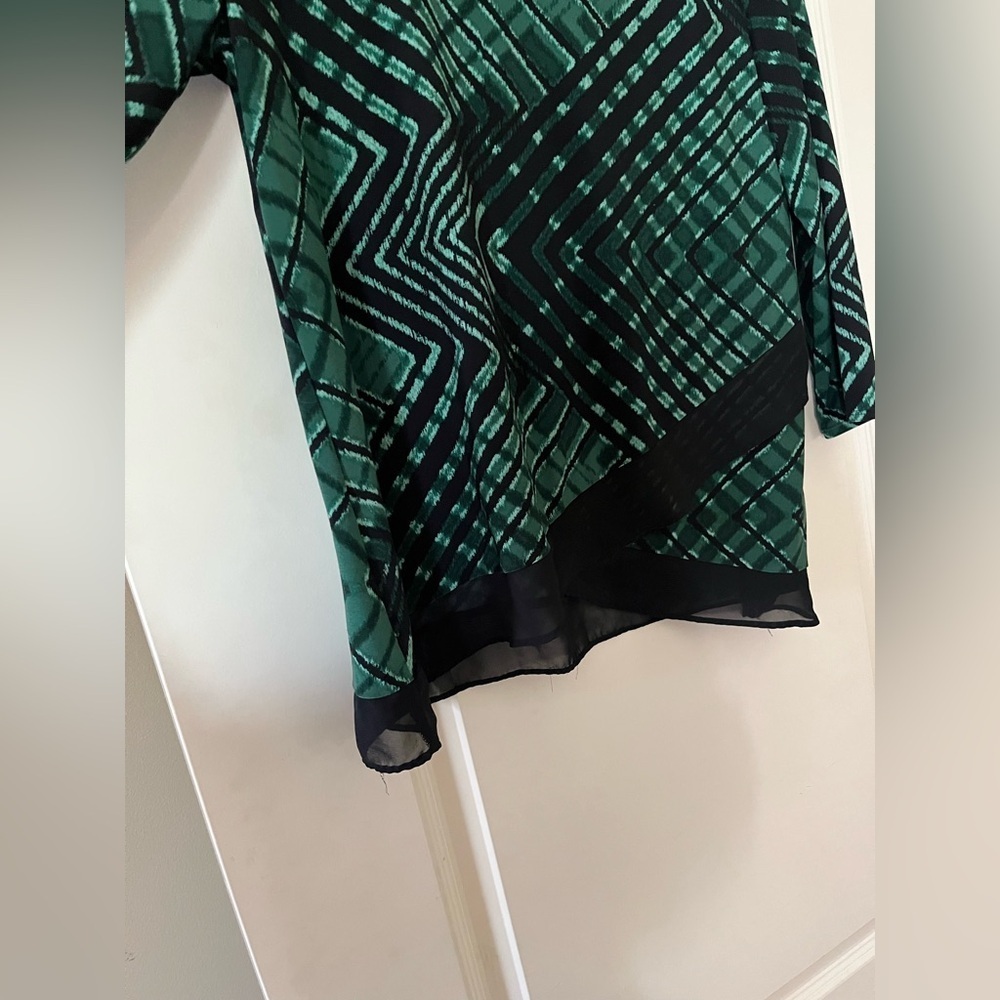 Roz & Ali Designer Emerald & Black Patterned Flowy Blouse Women’s Size L - Picture 2 of 11